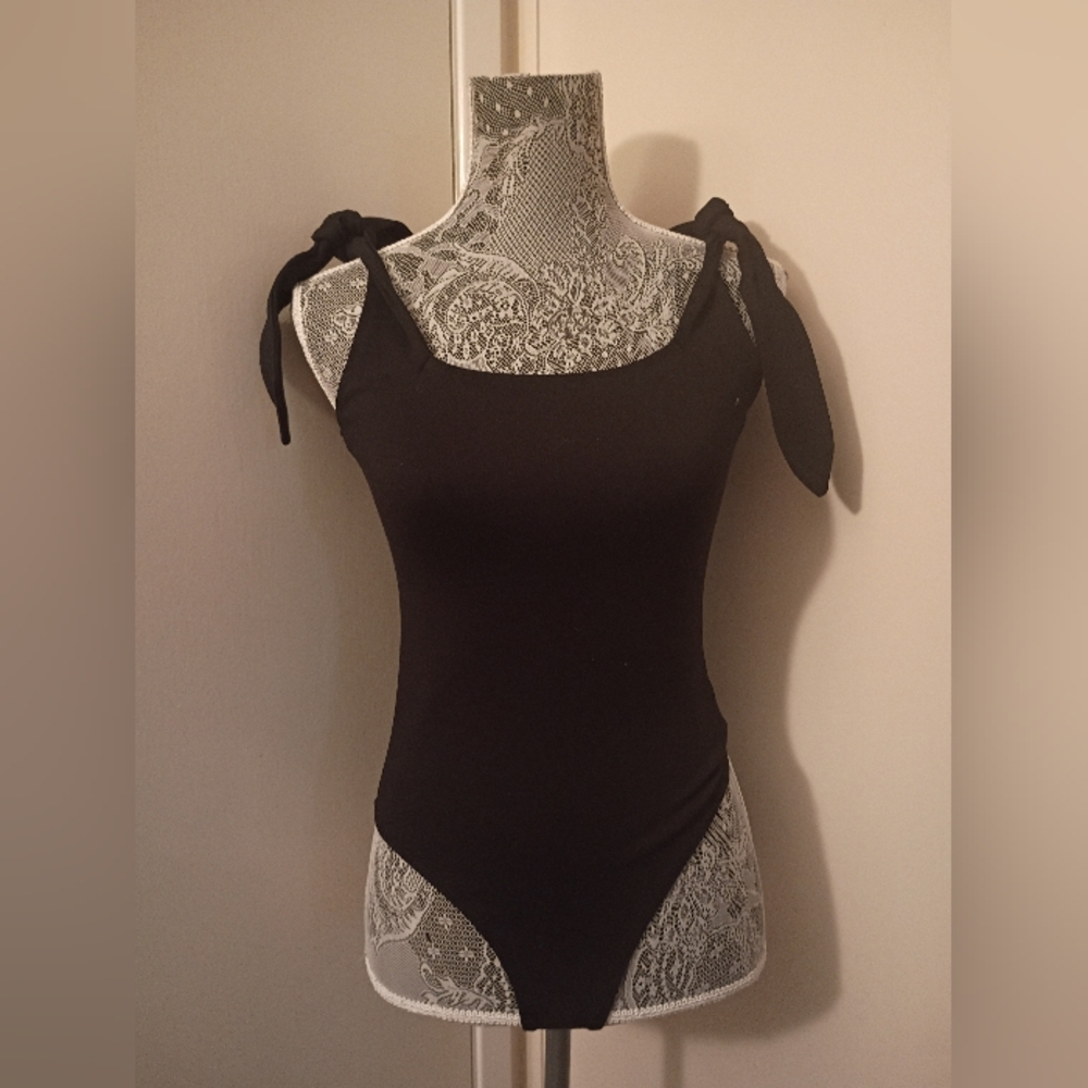 Kit and Sky Black Stretch Bodysuit Snap Closure Thong Tie Shoulder Many looks S